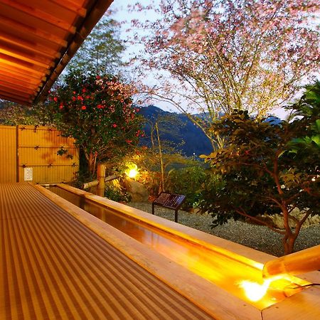 Suiranro Hotel Hitoyoshi Exterior photo