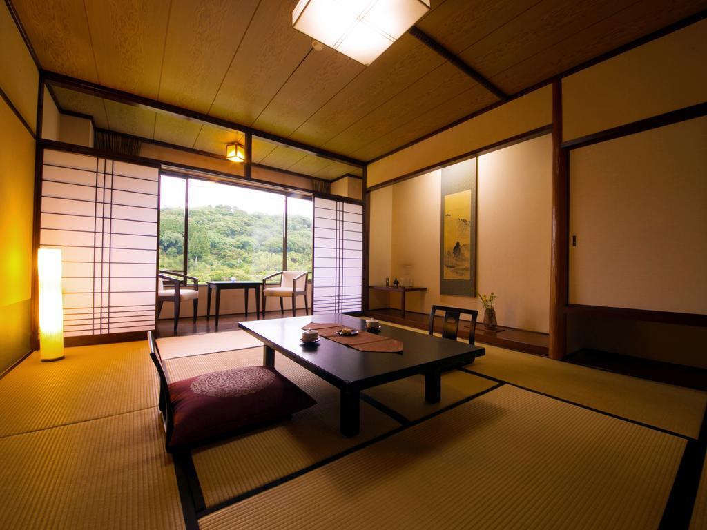 Suiranro Hotel Hitoyoshi Exterior photo